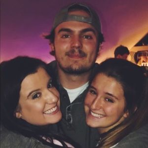 Meet your Posher, Chase